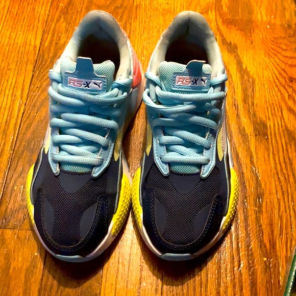 Puma - Picture 1 of 3